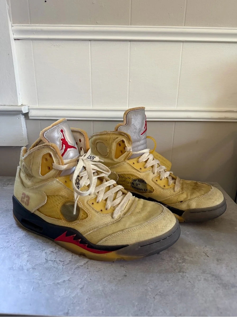 Off-White x Air Jordan 5 “Sail” Men’s 10.5 DH8565-100